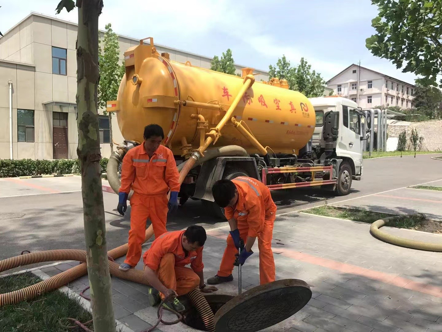 长汀化粪池清理与5-8吨吸粪车施工效率分析